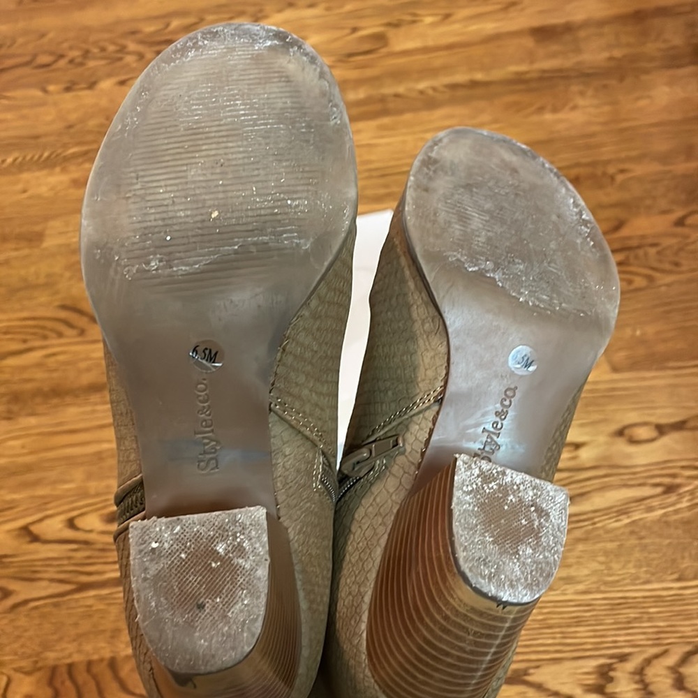 Style & Co. Booties - Picture 7 of 7